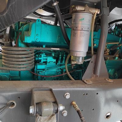 Puissant camion de décharge 8x4 avec direction hydraulique et moteur diesel Euro2 371HP-375HP