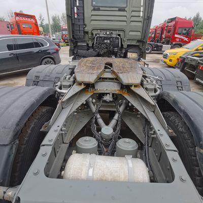 Camion à remorque à bascule avec moteur de 480 ch et configuration Sinotruck 6X4 diesel