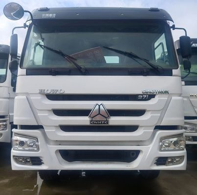 Sitrak 6X4 HOWO Camion tracteur pour le transport et la livraison de marchandises en acier au carbone