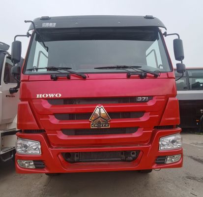 Capacité de chargement de 30 tonnes Sinotruck camion-déchargeuse usagé avec pneus et délai de livraison estimé