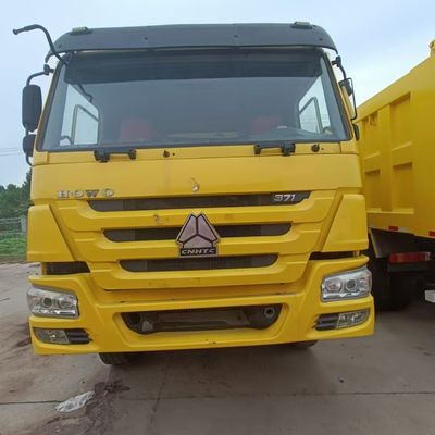 Camion à remontage à haute capacité Sinotruk 40t Chargement de remontage minier avec direction hydraulique