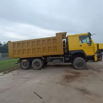 Chariot de décharge de 30 tonnes avec châssis Sinotruk et service après-vente de 6 mois