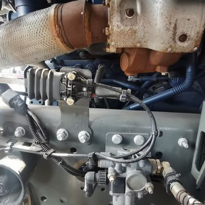 Capacité de chargement 31-40t Sinotruck Camion d'occasion avec réservoir de carburant de 1000L et siège en suspension pneumatique