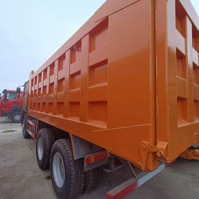 Véhicule de construction durable Sinotruk châssis 371HP camion de direction hydraulique pour le CCG