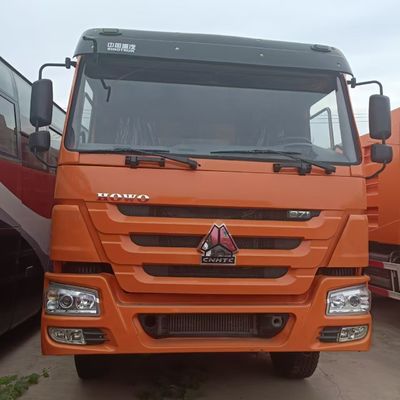 Véhicule de construction durable Sinotruk châssis 371HP camion de direction hydraulique pour le CCG