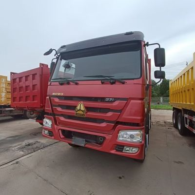 Sinotruck Hovo 6X4 LHD Dump Truck avec système hydraulique de direction assistée