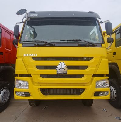 Boîte de chargement en acier au carbone camion-déchargeuse polyvalent avec châssis et pneus Sinotruk de 351-450 ch