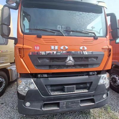 Demande personnalisée Truque-tracteur à charge lourde Sinotruk HOWO 6X4 pour les besoins de transport
