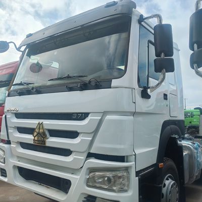 Tracteur de transport HOWO Lourd Tracteur de transport de marchandises avec ≤ 5 sièges Certification ISO des pneus