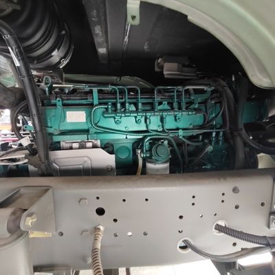 Capacité de chargement 31-40 tonnes Sinotruck Off-road Dump Truck pour les projets de construction au Nigeria