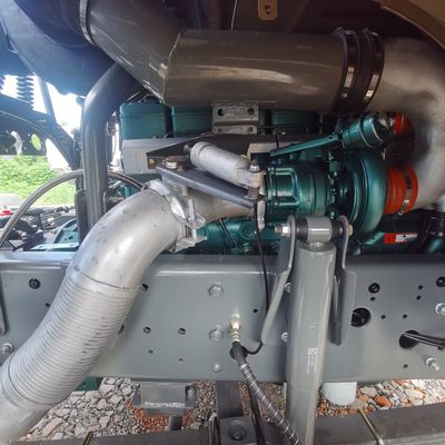 Capacité de 400L réservoir de carburant à transmission manuelle HOWO camion tracteur avec siège à suspension pneumatique