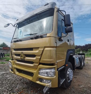 Tracteur de camion diesel HOWO de grande capacité avec réservoir de carburant de 1000L et siège en suspension pneumatique