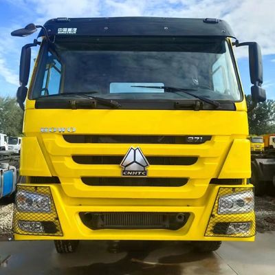 Camion lourd certifié ECE HOWO Tracteur Camion de transport avec siège en suspension pneumatique