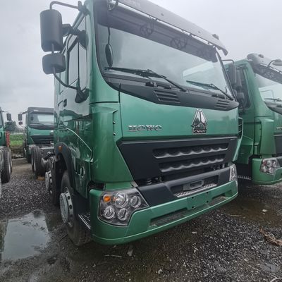 Durée de vie ≤ 1 an Furgonnette à moteur avec pneus de boîte de vitesses manuelle et réservoir de carburant de 400-600L