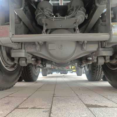 Chassis Sinotruk camion de décharge d'occasion avec moteur 371 ch et cabine climatisée