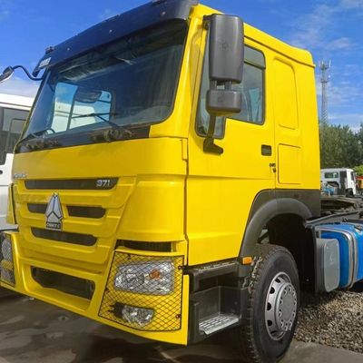 Style de levage avant Sinotruk Direction hydraulique Truck à décharge lourd avec pneus