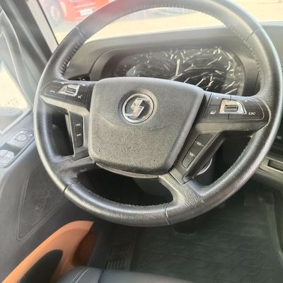 Politique de retour de 30 jours Diesel de grande capacité 6X4 Tracteur camion Delong X6000