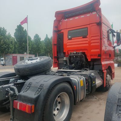 Le réservoir de carburant du tracteur Sitrak4X2 600L est adapté à la construction et à la remorque à bascule