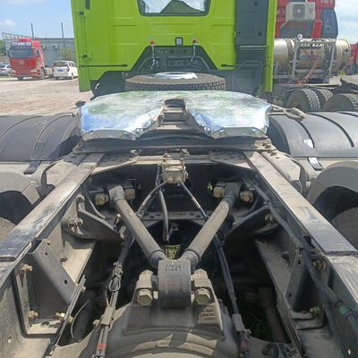 Réservoir de carburant de 1000L Camion diesel puissant J6p420HP pour remorqueur de semi-remorques lourdes