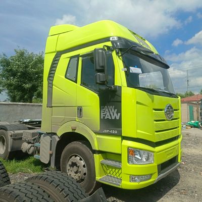 ZZ4257N3247E1H 1000L réservoir de carburant camion tracteur diesel J6p420HP avec technologie avancée