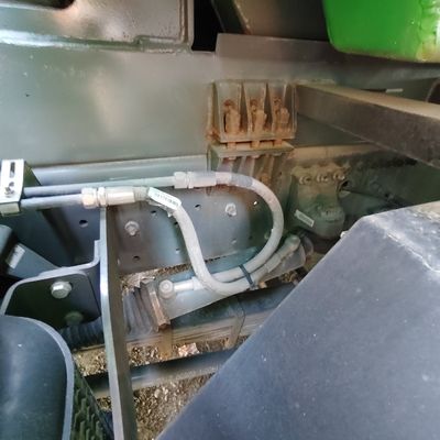 Transporteur de fret minier lourd avec pneus et fiabilité