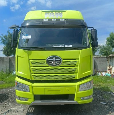 FAW Jiefang J6p420HP Diesel 6X4 Truck tracteur lourd pour le remorquage de la promotion de semi-remorque