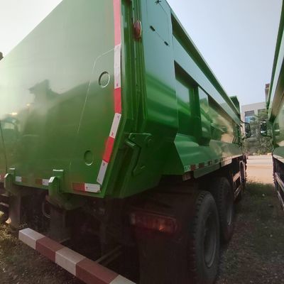 6 mois service après-vente abordable Sinotruk HOWO 6X4/8X4 camions lourds