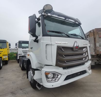Camion-remorque à chargement en acier au carbone et siège en suspension pneumatique