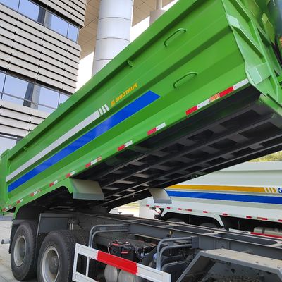 910m*2,55m*3,45m Heavy-Duty HOWO Tx 6X4 8X4 Mining Tipper Dump Truck pour les charges lourdes