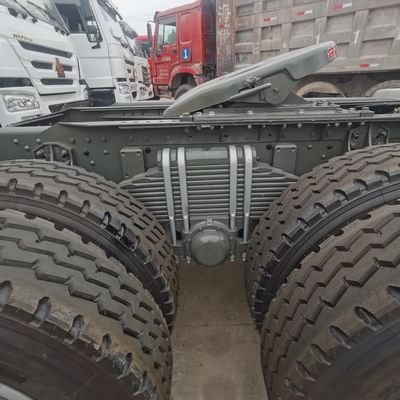Parties de tracteur FAW à émission standard Euro 2 remorquage lourd avec siège en suspension pneumatique
