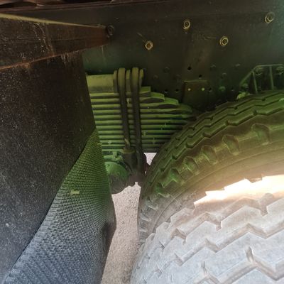 Camion de décharge d'occasion Foton avec une capacité de réservoir de carburant de 400 litres et un matériau de boîte de chargement en acier au carbone