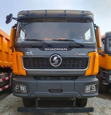 Camion-dépôt de transport de béton de 30 tonnes 40 tonnes 8X4/6X4 avec une puissance de 451 à 500 chevaux et des sièges ≤ 5