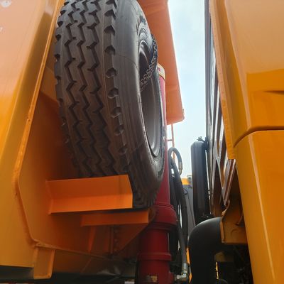 31-40t Delong X5000 8X4 camionneur à décharge avec pneus et acier au carbone