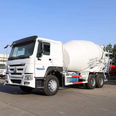 2m3 8m3 12m3 4X2 /6X4/8X4 Camion-citerne mobile HOWO Camion-citerne manuel moulé avec CCC CE