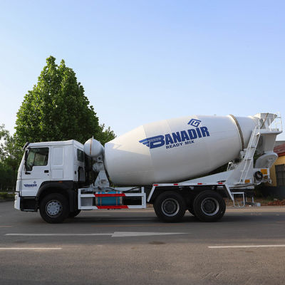 2m3 8m3 12m3 4X2 /6X4/8X4 Camion-citerne mobile HOWO Camion-citerne manuel moulé avec CCC CE