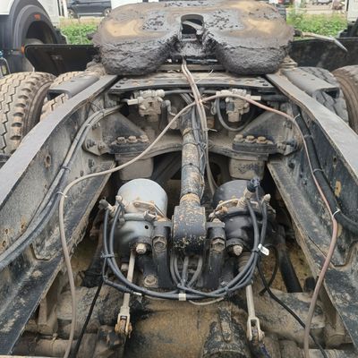 Matériau de la boîte de chargement en acier au carbone 430HP Véhicule lourd Beiben avec châssis Sinotruk