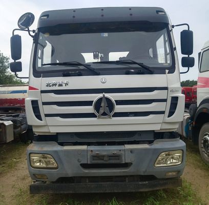 Tracteur-remorque Beiben 6X4 avec système de direction hydraulique et capacité de charge 31-40 t