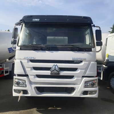 Camion de mélangeur de béton Sinotruk pour la construction lourde à 10245x2496x3450m