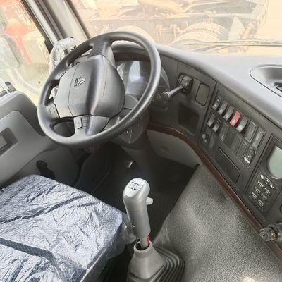 Camion de mélangeur de béton Sinotruk pour la construction lourde à 10245x2496x3450m