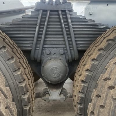 Camion de mélangeur de béton Sinotruk pour la construction lourde à 10245x2496x3450m