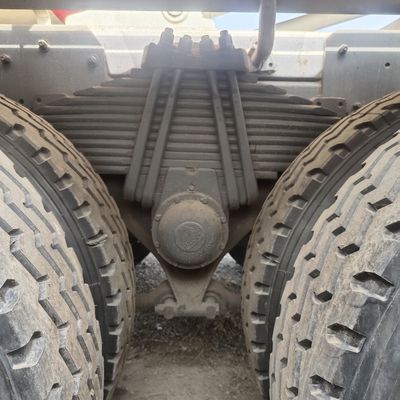 Camion de mélangeur de ciment lourd avec une puissance maximale de 300 à 400 chevaux