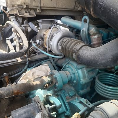Camion de mélangeur de ciment lourd avec une puissance maximale de 300 à 400 chevaux