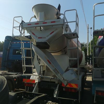Camion de mélangeur de ciment Foton Zz1257n3647n1 tout-terrain avec 400 chevaux et pneus