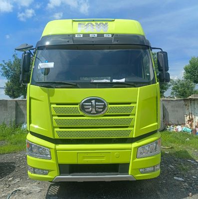 Conception de pneus sans tube économique FAW Jiefang J6p420HP camion lourd diesel pour la logistique