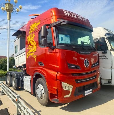 400L réservoir de carburant Shaanxi Automobile Delong X6000 Diesel camion de traction avec des caractéristiques de remorquage