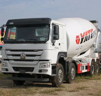Haowo Cnhtc Camion de mélangeur de ciment lourd Sinotruk Mélangeur de béton pour les achats B2B