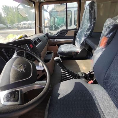 8X4 Sinotruck HOWO 350HP 371HP12-15 cubic Camion de mélangeur de béton avec et sans pneus