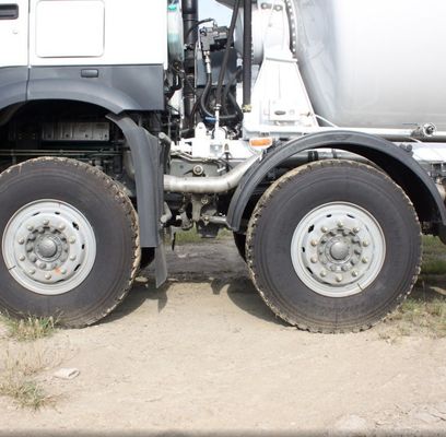 ZZ1257N3647N1 8x4 Camion Sinotruk d'occasion HOWO 380 HP Mélangeur de béton à haute durabilité