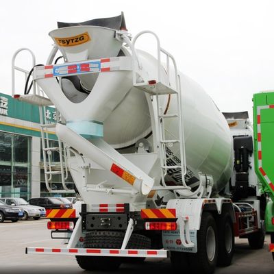 Chassis Sinotruk et 400 ch Le camion mélangeur pré-équipé idéal pour la construction lourde