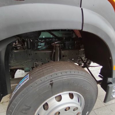 Chassis Sinotruk Téléporteur de construction lourd avec décharge hydraulique et capacité de 40 t